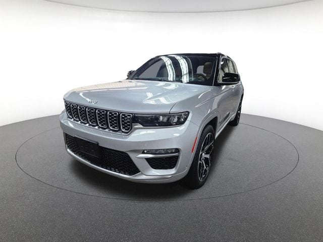2023 Jeep Grand Cherokee Summit Reserve's photo