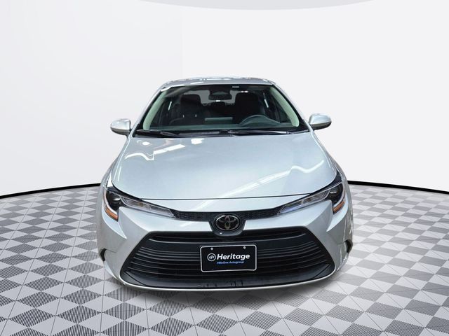 2024 Toyota Corolla LE photo 2