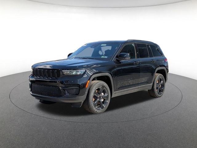 2025 Jeep Grand Cherokee Altitude's photo