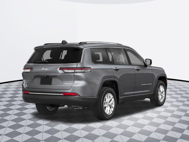 2025 Jeep Grand Cherokee Limited photo 2