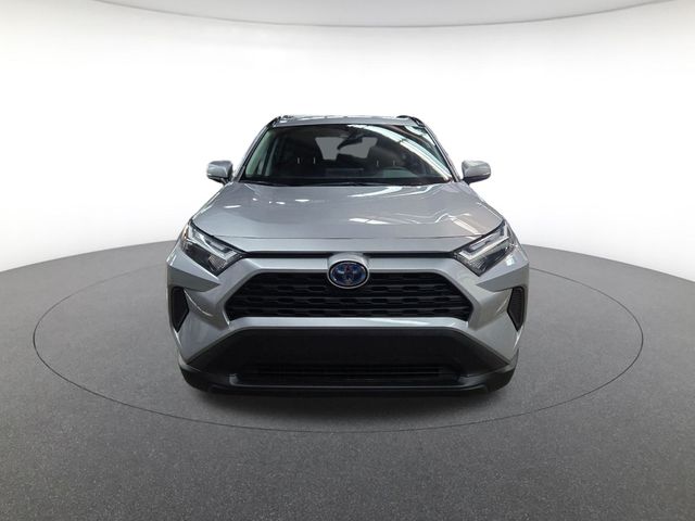 2024 Toyota RAV4 Hybrid XLE photo 2