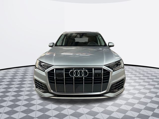 2024 Audi Q7 55 Premium Plus photo 2