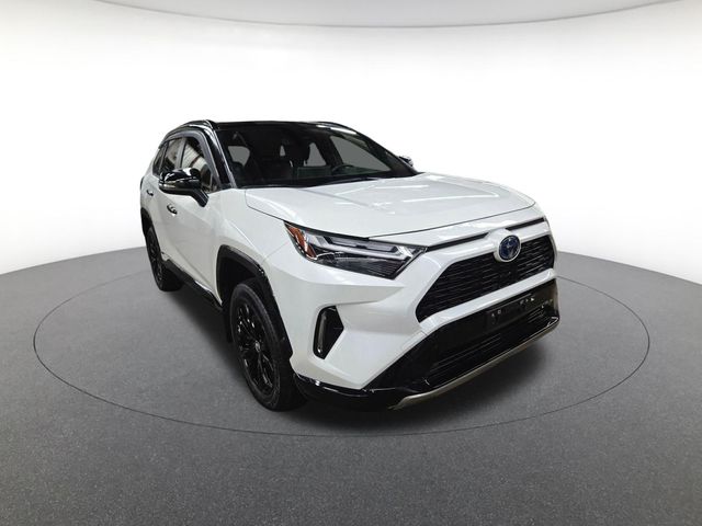 2022 Toyota RAV4 Hybrid XSE photo 3