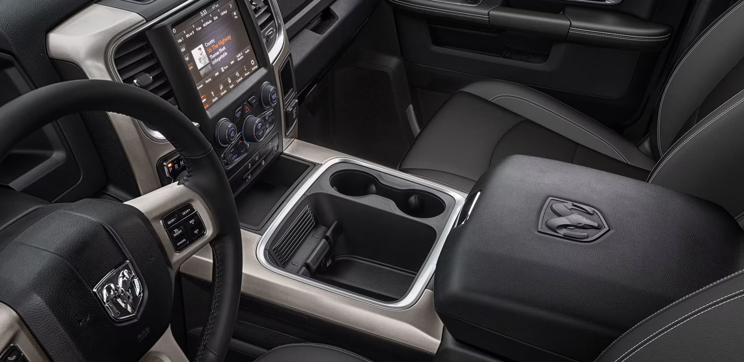 2024-RAM-1500-Classic-front-seat2.png