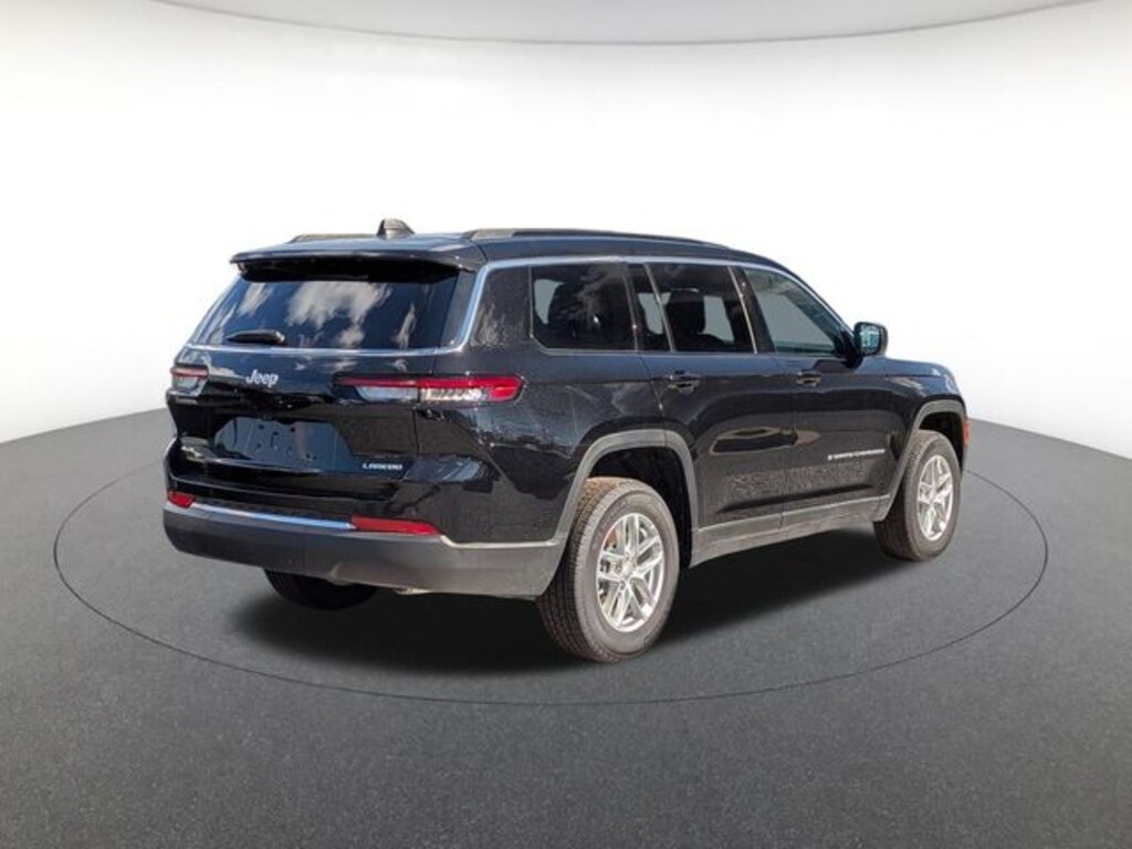 New 2025 Jeep Grand Cherokee L Laredo Sport Utility