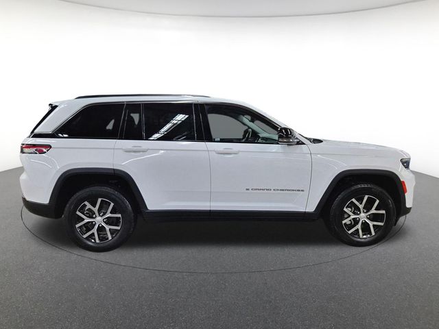 2023 Jeep Grand Cherokee Limited photo 4