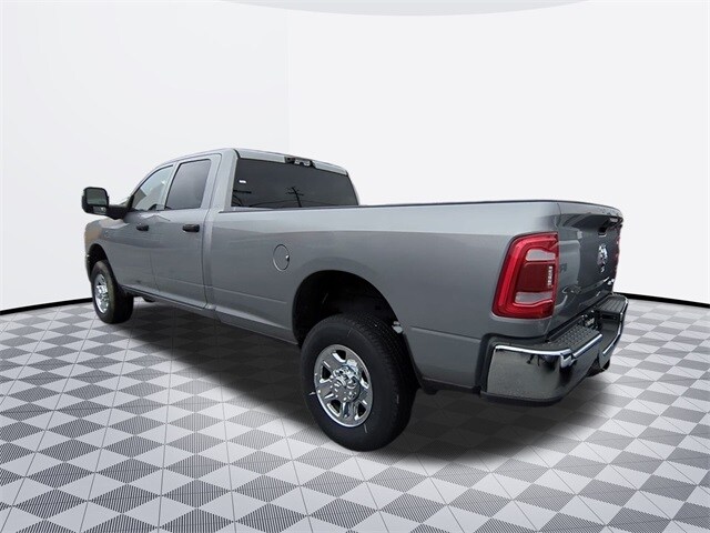 2024 Ram 2500 Tradesman photo 3