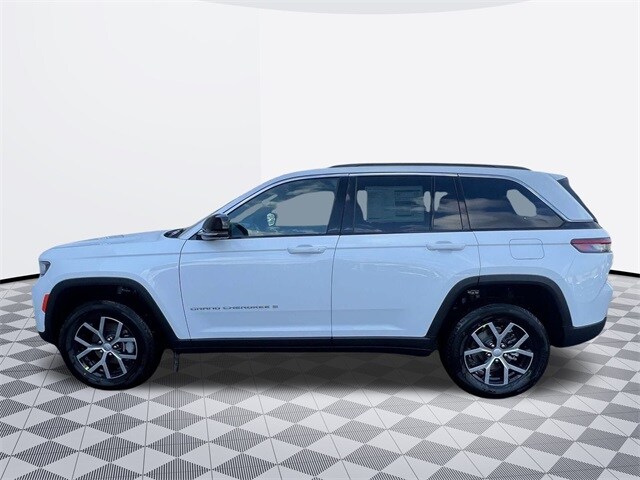 2025 Jeep Grand Cherokee Limited photo 2