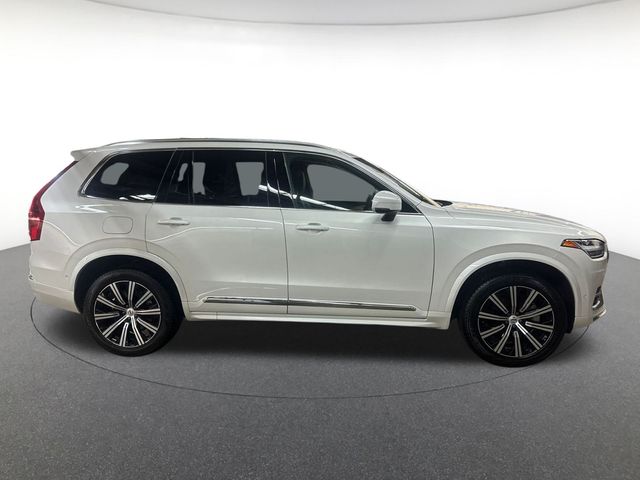2025 Volvo XC90 B5 Plus photo 4
