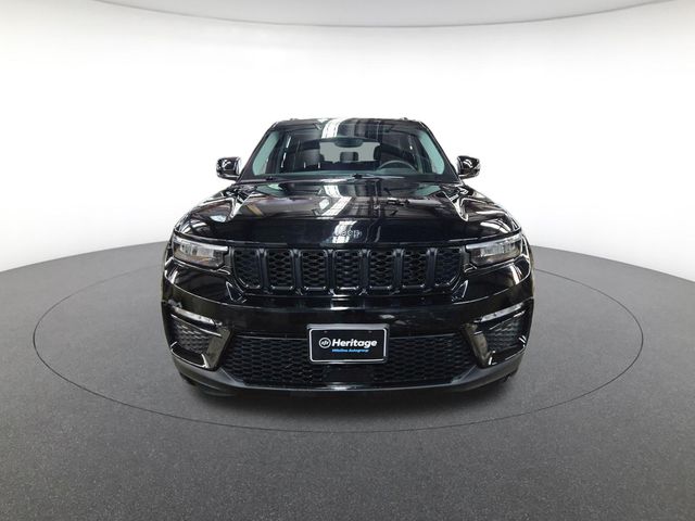 2023 Jeep Grand Cherokee Limited photo 2