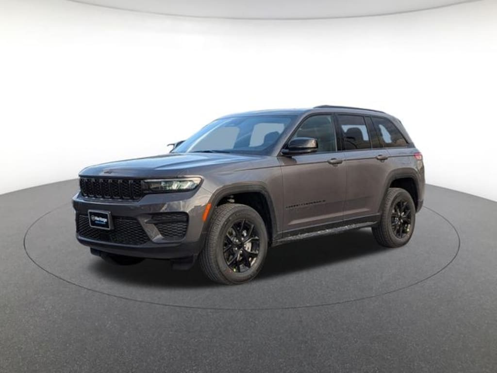 New 2025 Jeep Grand Cherokee Laredo Sport Utility