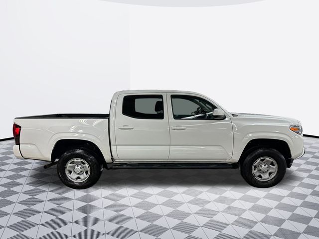 2022 Toyota Tacoma SR V6 photo 4