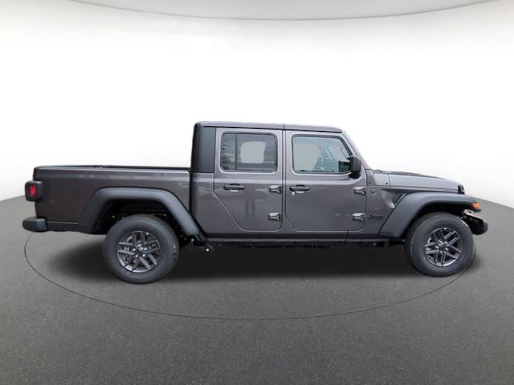 New 2025 Jeep Gladiator Sport Pickup