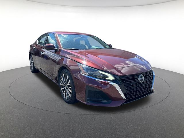 2023 Nissan Altima 2.5 SV photo 3
