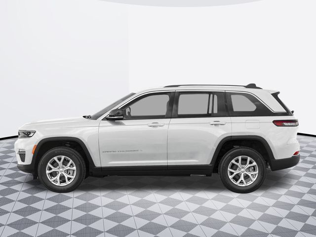 2025 Jeep Grand Cherokee Limited photo 3