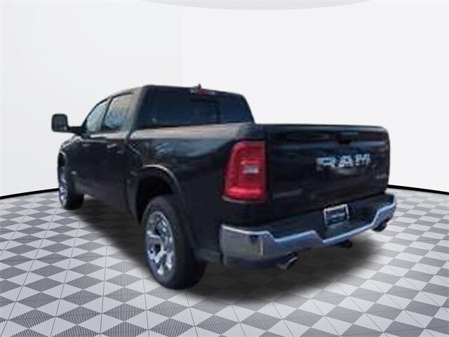 2025 Ram 1500 Big Horn Lone Star photo 3