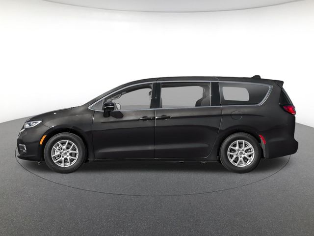 2025 Chrysler Pacifica photo 3