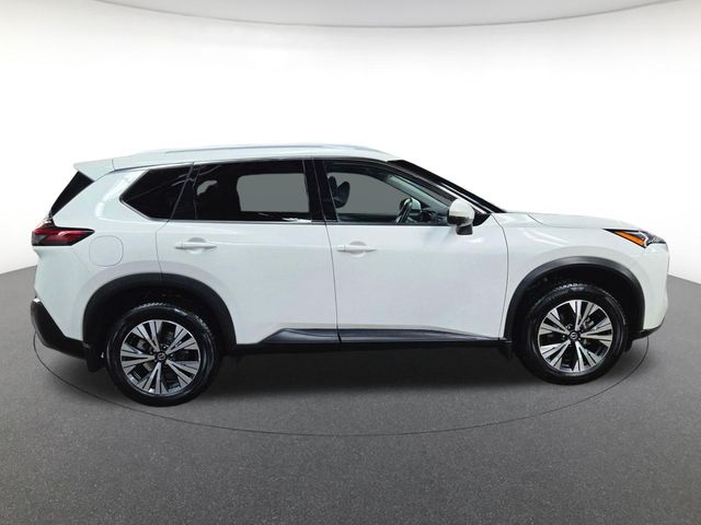 2021 Nissan Rogue SV photo 4