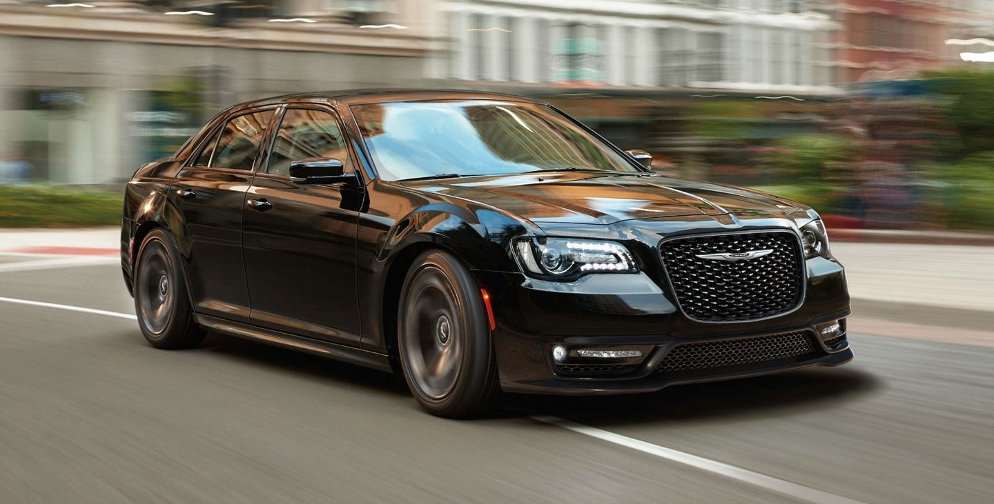 2018-chrysler-300-gallery-exterior-17.jpg.image.1440.jpg