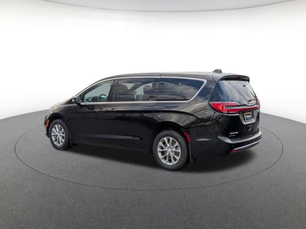 New 2026 Chrysler Pacifica Select Passenger Van