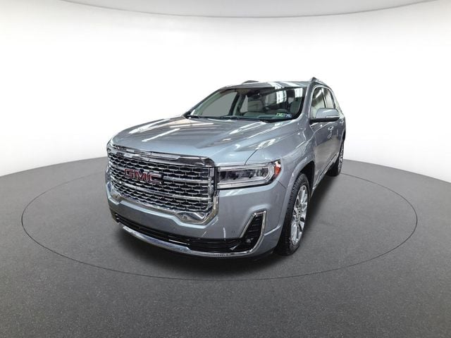 2023 GMC Acadia Denali's photo