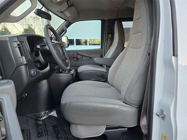Used 2023 Chevrolet Express Passenger LS with VIN 1GAZGNFP1P1146232 for sale in Owings Mills, MD