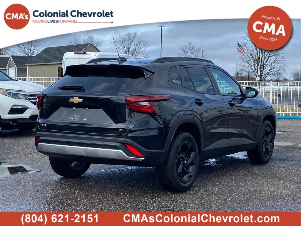 Used 2025 Chevrolet Trax LT SUV