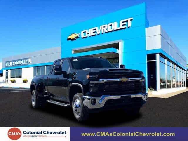 2026 Chevrolet Silverado 3500HD LT's photo