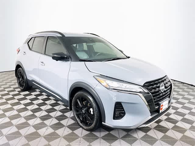 2023 Nissan Kicks SR