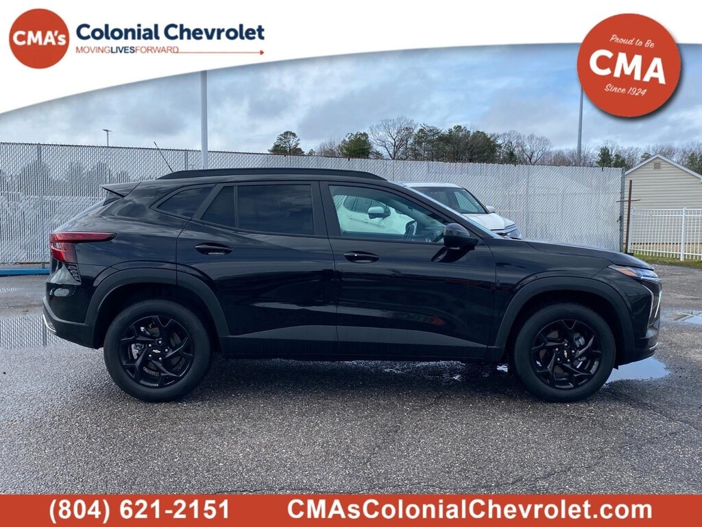 Used 2025 Chevrolet Trax LT SUV