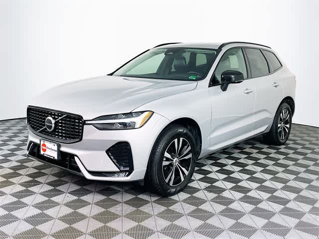 2024 Volvo XC60 Core B5 photo 3
