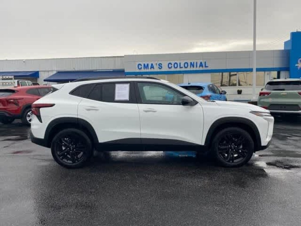 New 2025 Chevrolet Trax ACTIV SUV