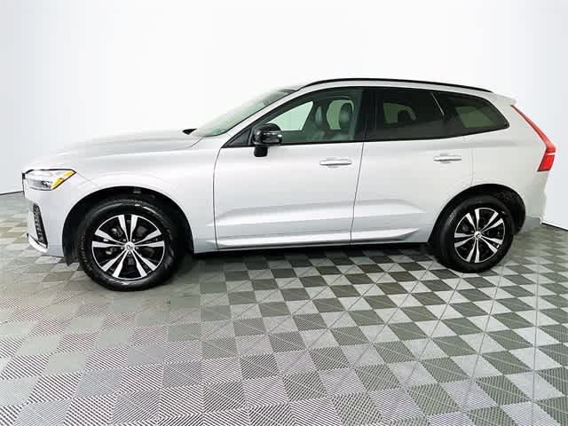 2024 Volvo XC60 Core B5 photo 4