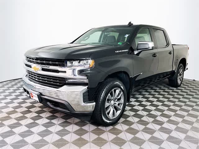 2022 Chevrolet Silverado 1500 LT photo 3