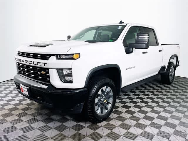 2023 Chevrolet Silverado 2500HD Custom photo 3