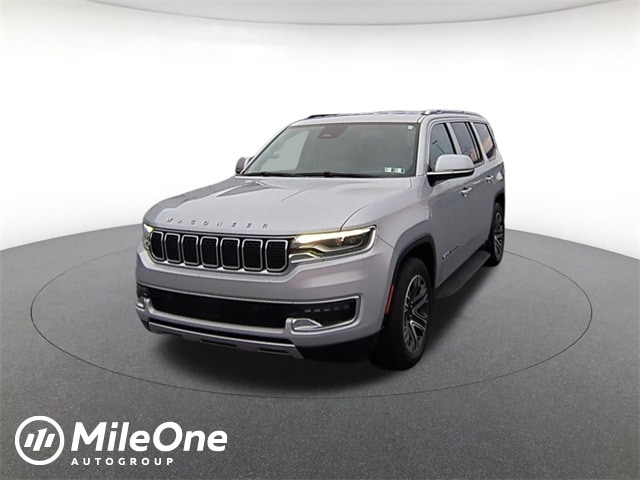 2022 Jeep Wagoneer Series III's photo