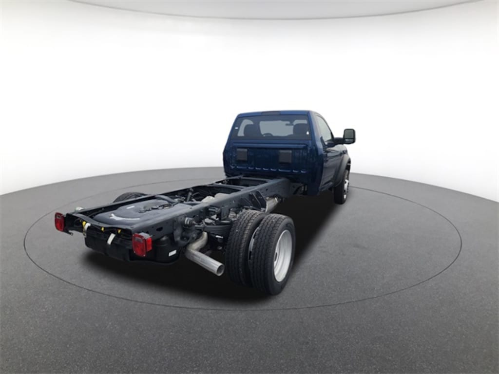 New 2024 Ram 5500 Chassis Cab Tradesman/SLT Pickup