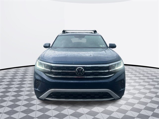 2022 Volkswagen Atlas Cross Sport SE Technology photo 2