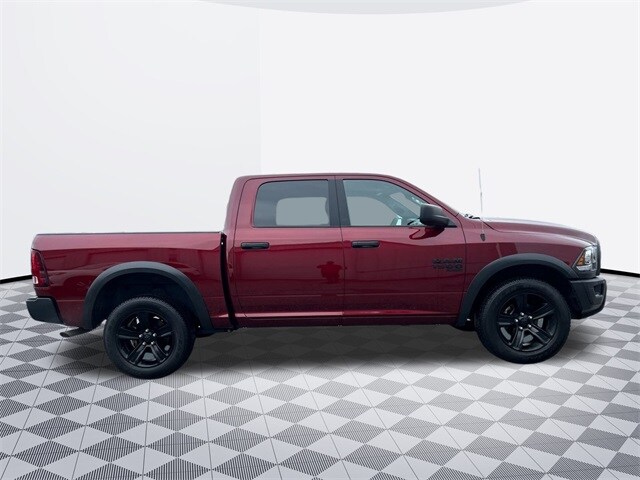 2024 Ram 1500 Classic Warlock photo 4