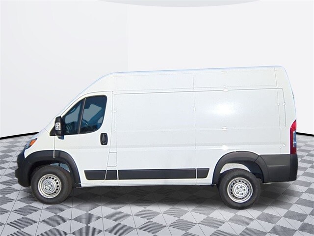 2025 Ram ProMaster 1500 Base Cargo Van photo 2
