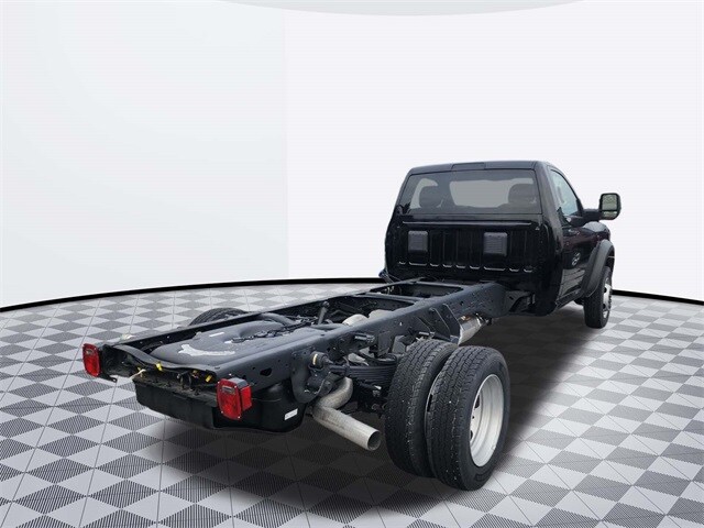 2024 Ram 5500 Tradesman SLT photo 4
