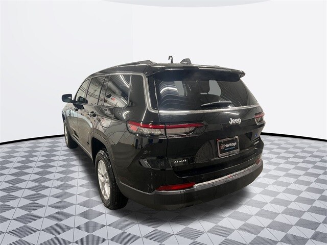 2025 Jeep Grand Cherokee Laredo photo 2