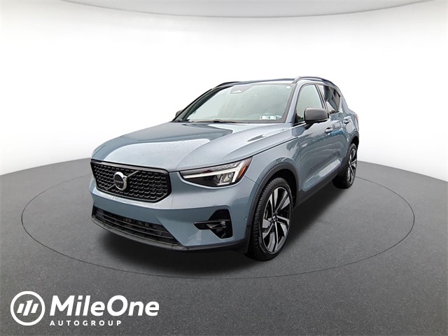 2023 Volvo XC40 Plus's photo