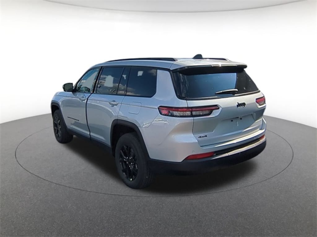 New 2025 Jeep Grand Cherokee L Laredo Sport Utility