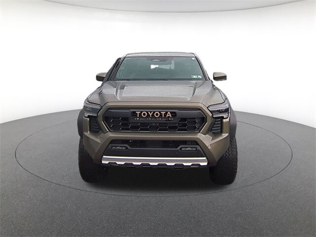 2024 Toyota Tacoma Trailhunter photo 2