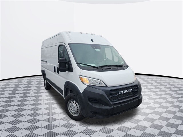 2025 Ram ProMaster 1500 Base Cargo Van photo 3
