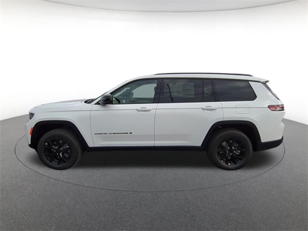 New 2025 Jeep Grand Cherokee L Laredo Sport Utility