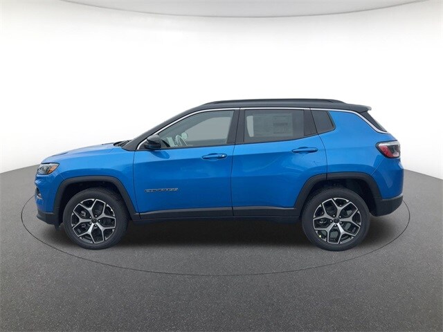 2026 Jeep Compass Limited photo 2