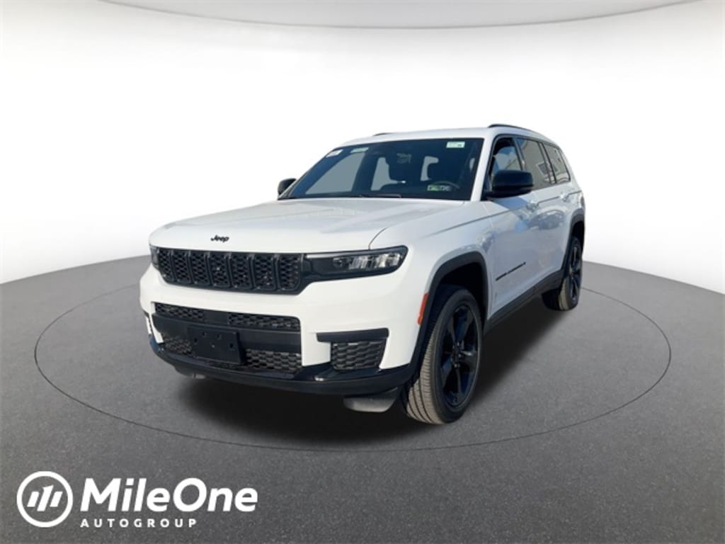 New 2025 Jeep Grand Cherokee L Laredo Sport Utility