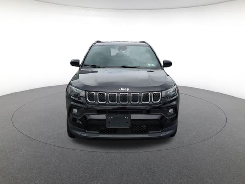 Used 2024 Jeep Compass Latitude SUV